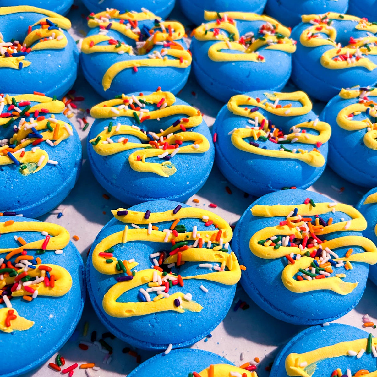 Lemon Blueberry Donut Bath Bomb