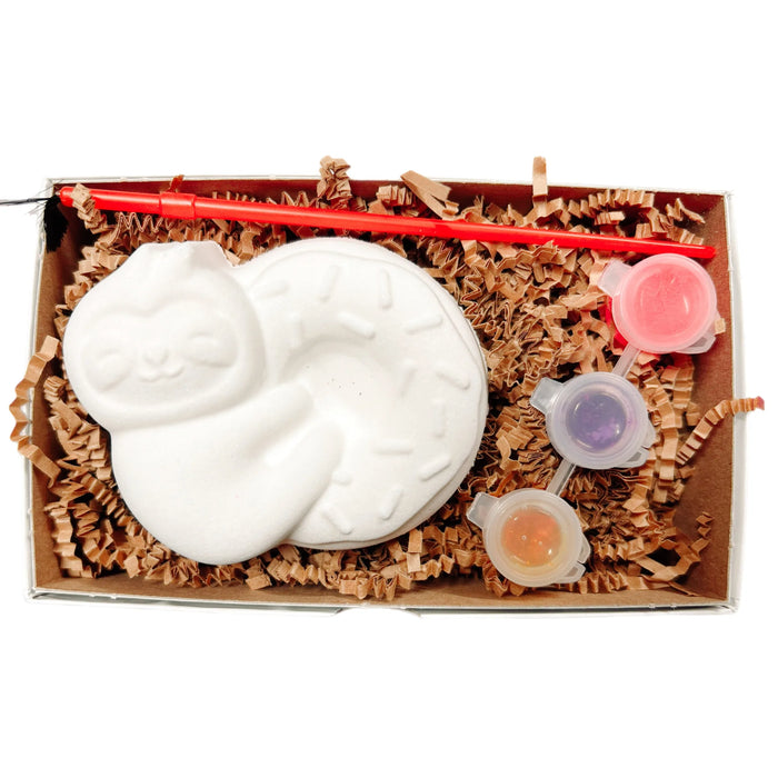 Paint your own sloth bath bomb kit! Wholesale kits.