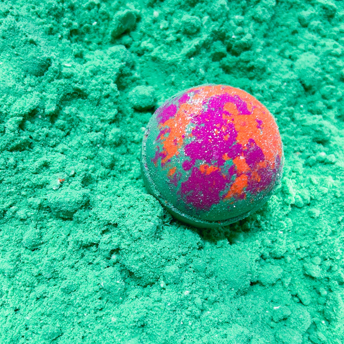 Wholesale Mermaid bath bombs. handmade in the USA